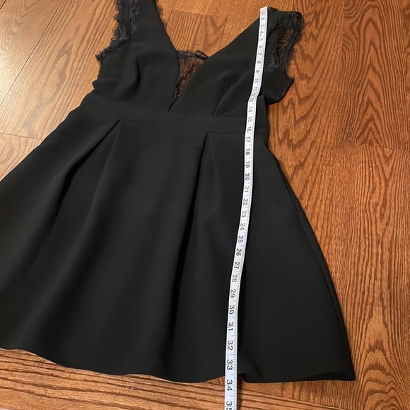 BCBGeneration cocktail V lace insert flare mini dress black deep V back size 6 - Picture 16 of 17